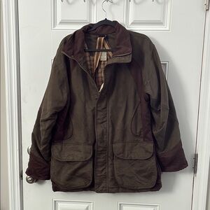 Men's Classic Hunting and Field Jacket in Olive and Brown
